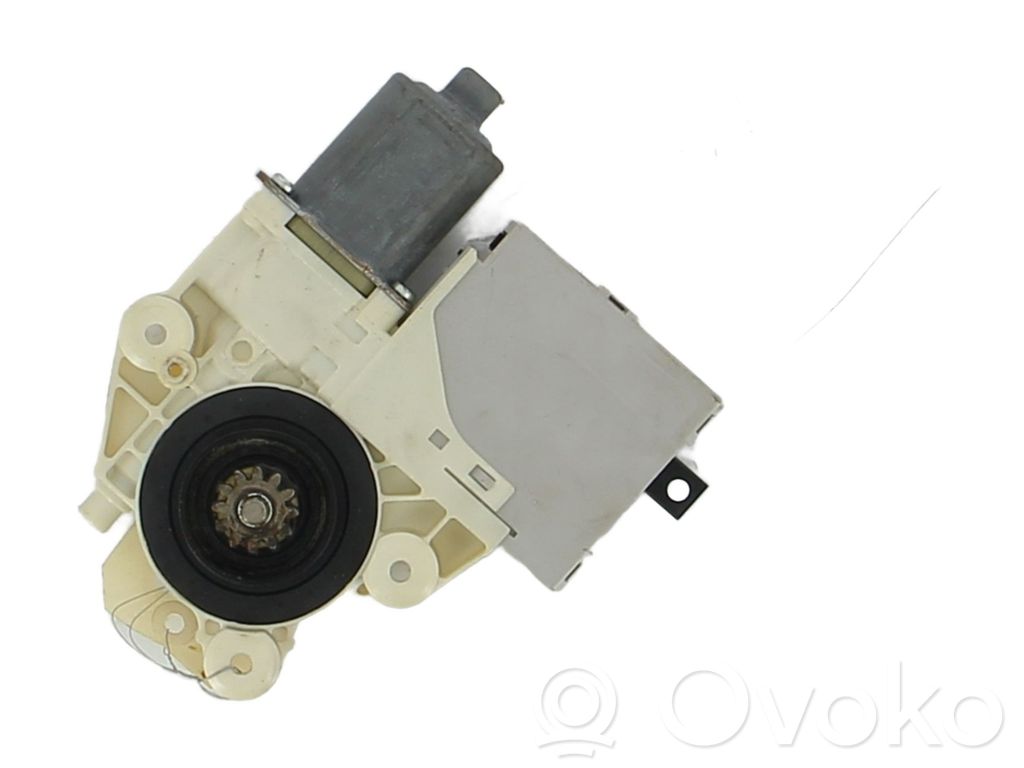 Ford Focus Front door window regulator motor 