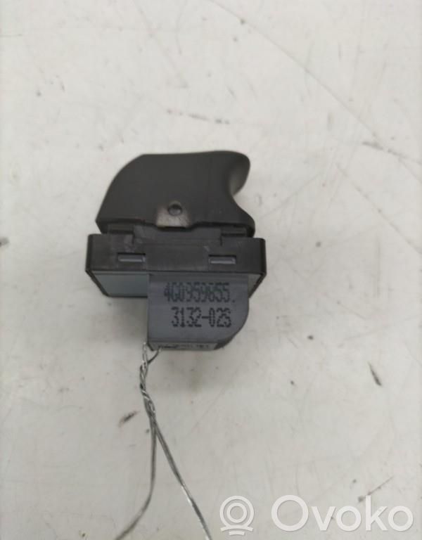 Audi Q3 8U Electric window control switch 