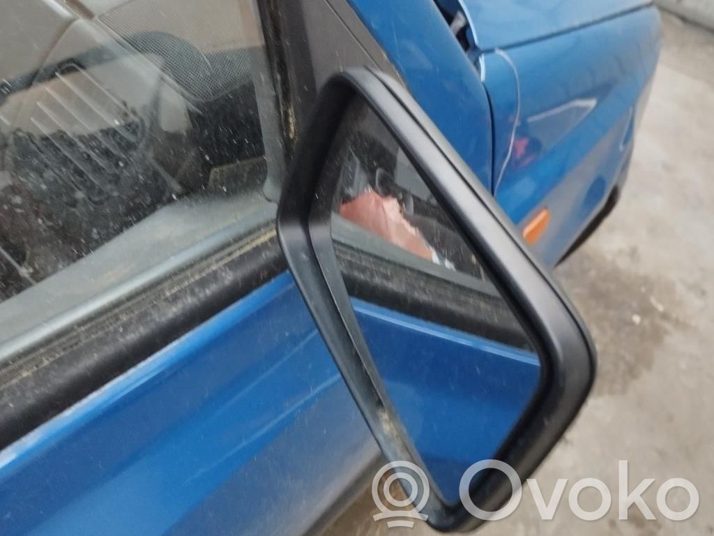 Volkswagen Golf III Manualne lusterko boczne drzwi przednich 