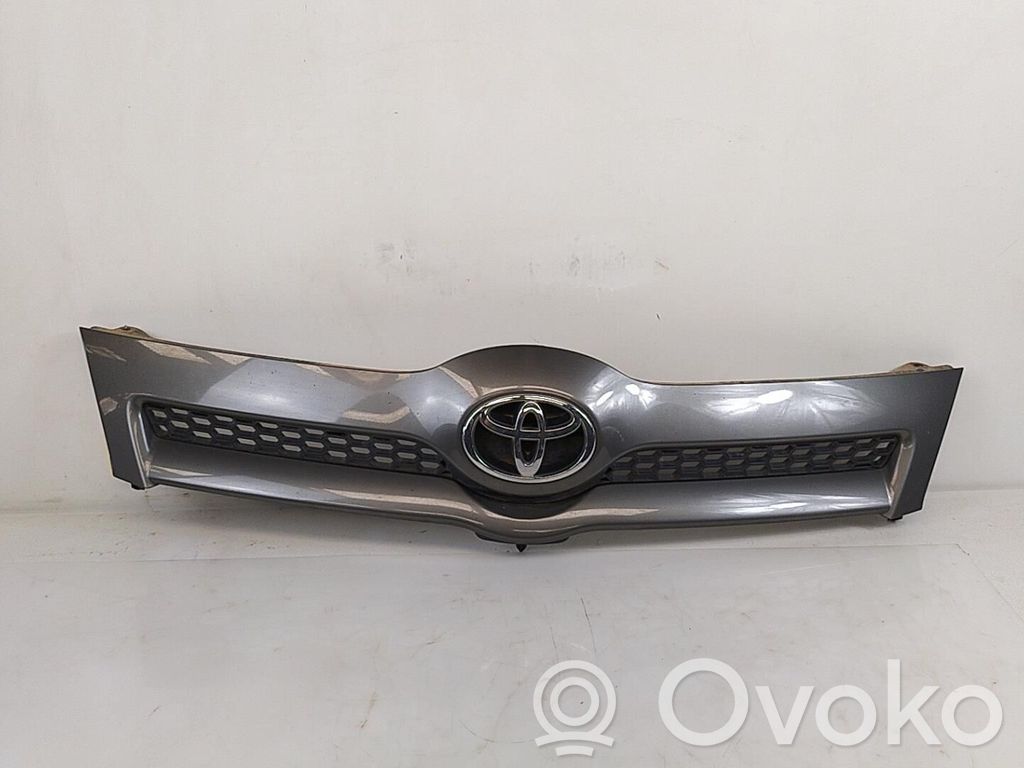 Toyota Corolla Verso E121 Front grill 