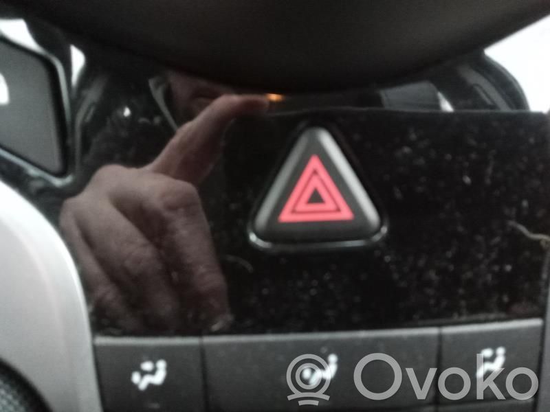 Chevrolet Cruze Hazard light switch 