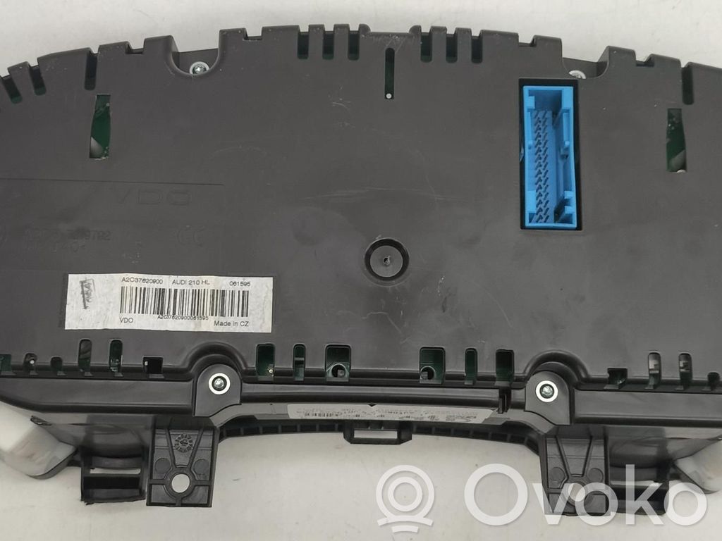 Audi A1 Speedometer (instrument cluster) 