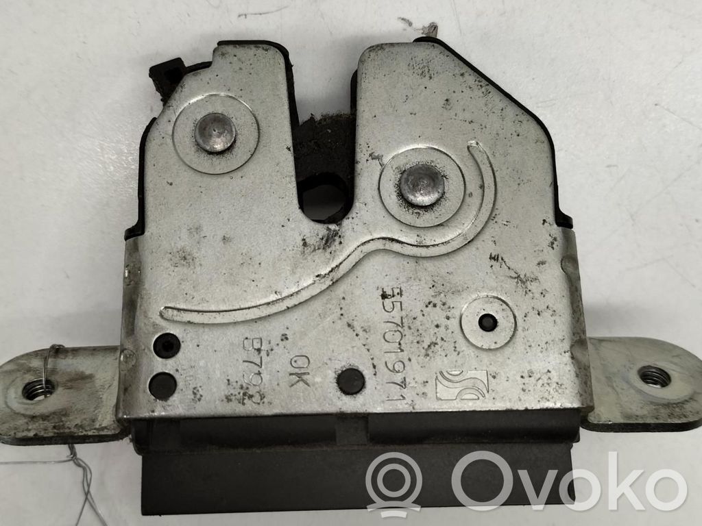 Opel Corsa D Aizmugurējā pārsega slēdzene 