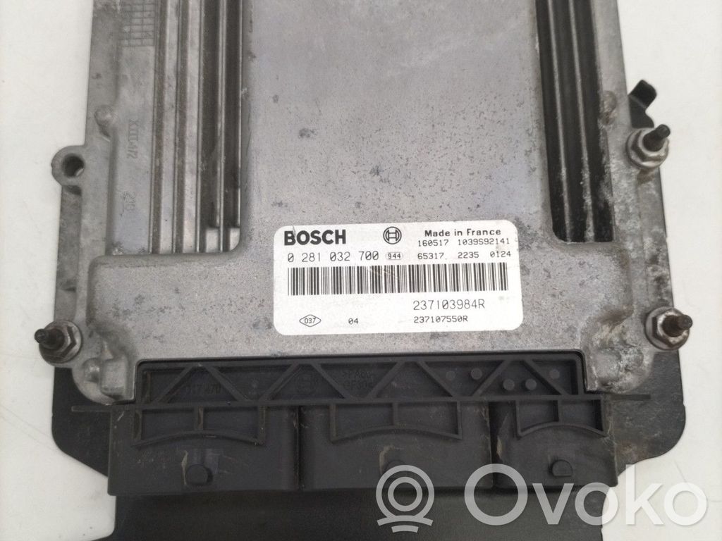 Opel Vivaro Centralina/modulo del motore 