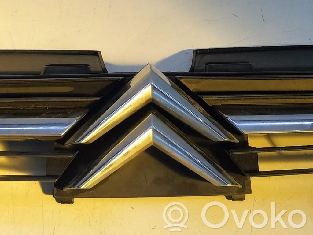 Citroen C5 Front grill 