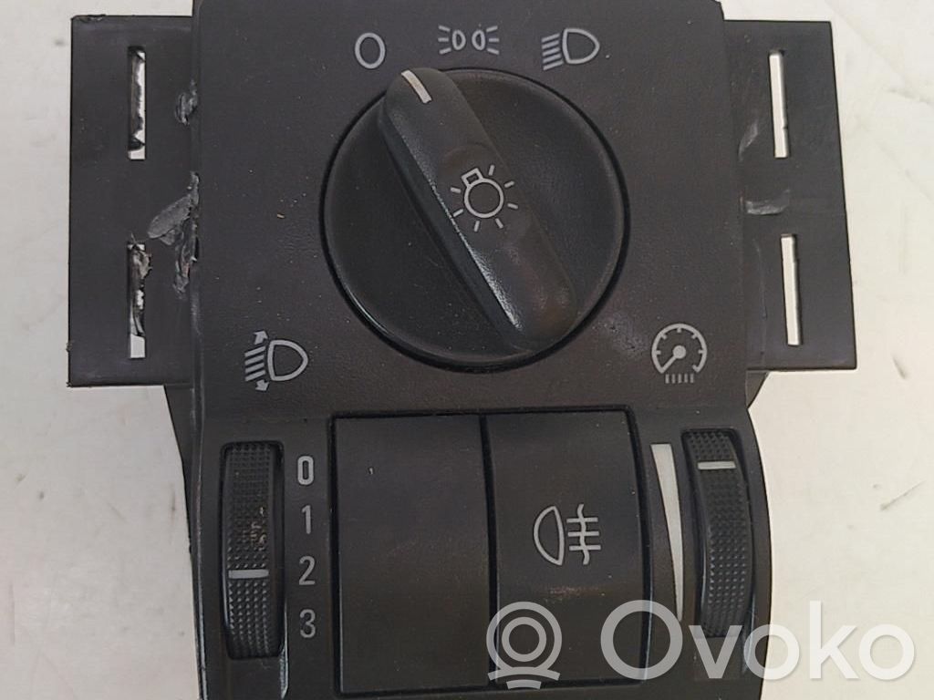 Opel Corsa C Light switch 
