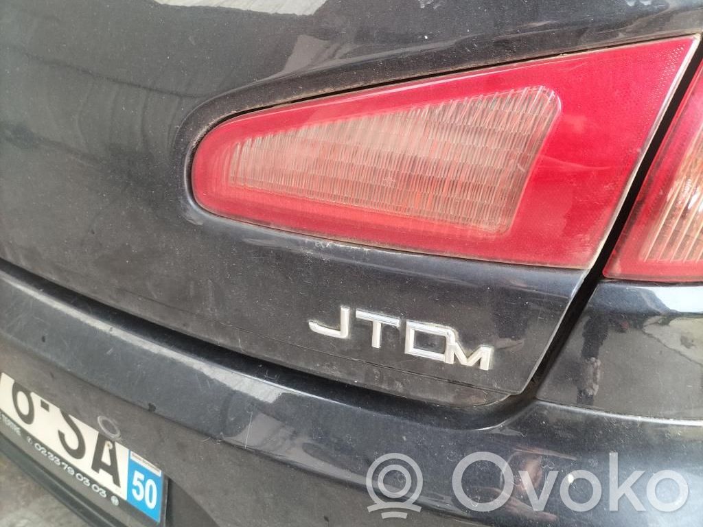 Alfa Romeo 147 Tailgate rear/tail lights 