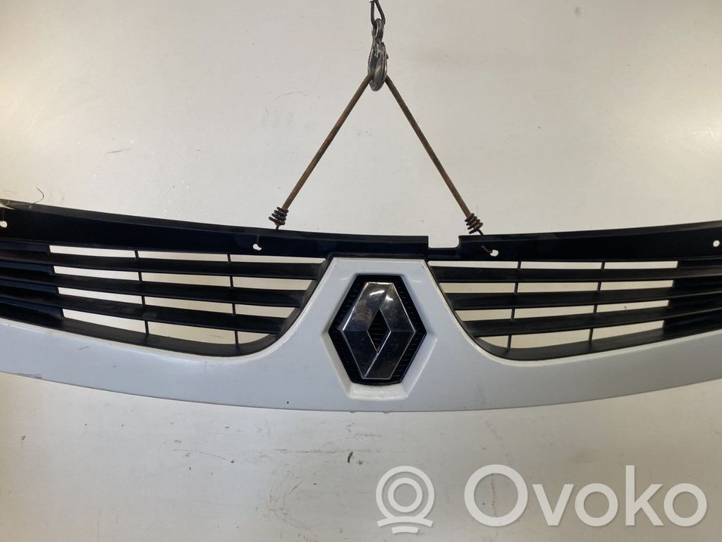 Renault Master II Front grill 
