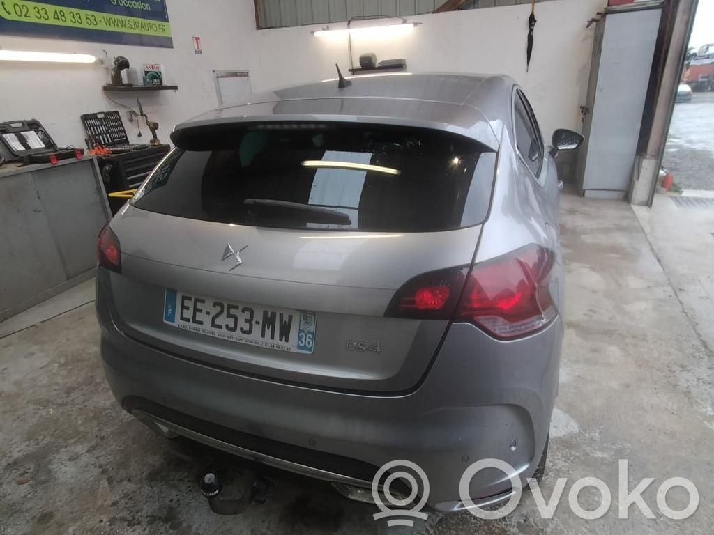 DS Automobiles 4 Etujarrusatula 