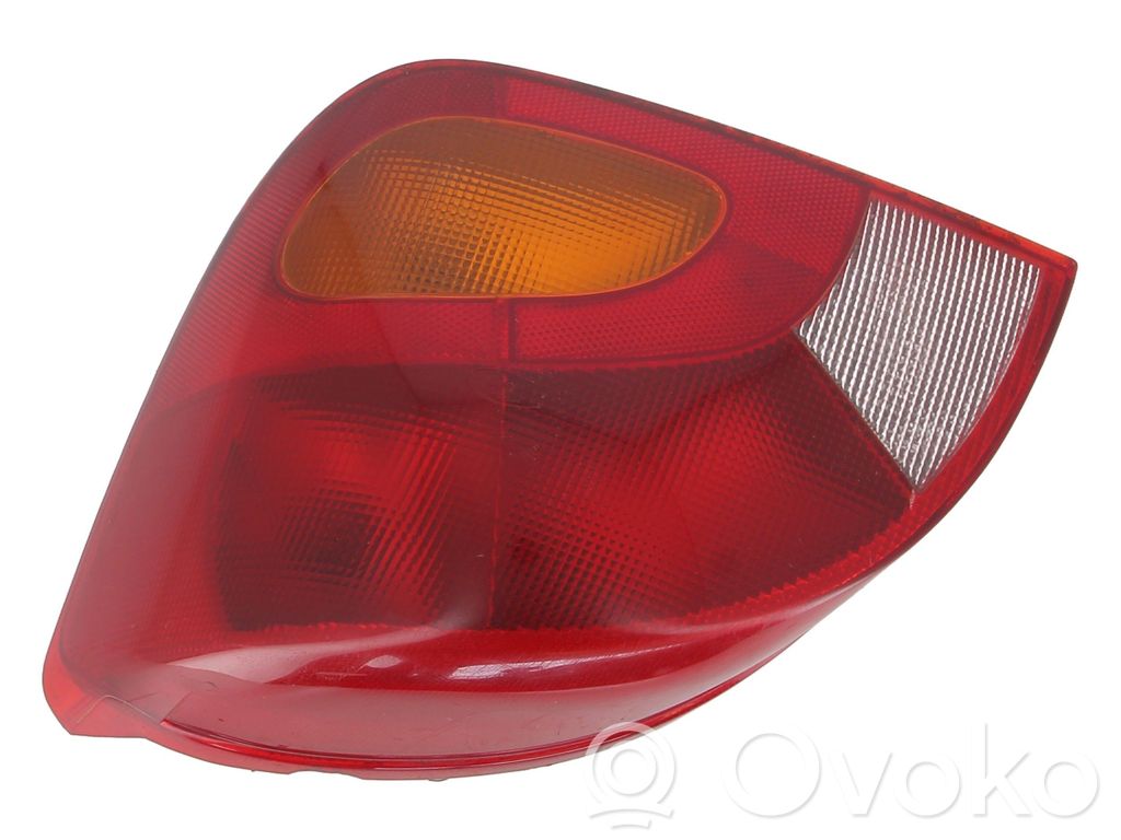 Ford Fiesta Aizmugurējais lukturis virsbūvē 