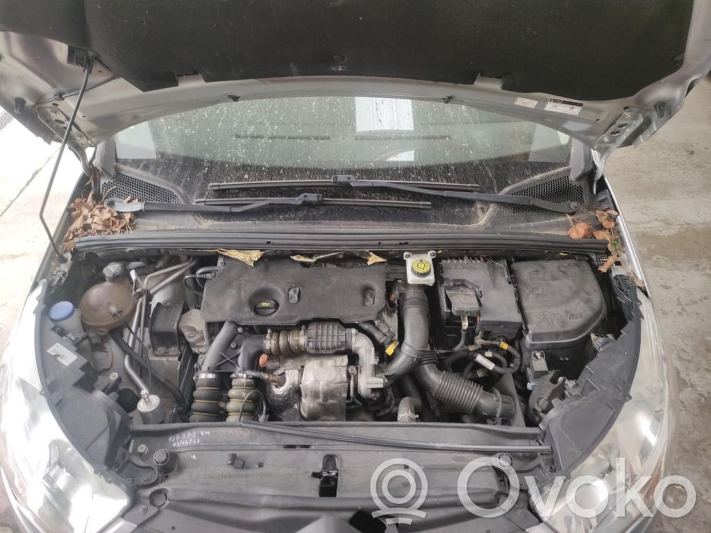 Citroen C4 II Starteris 