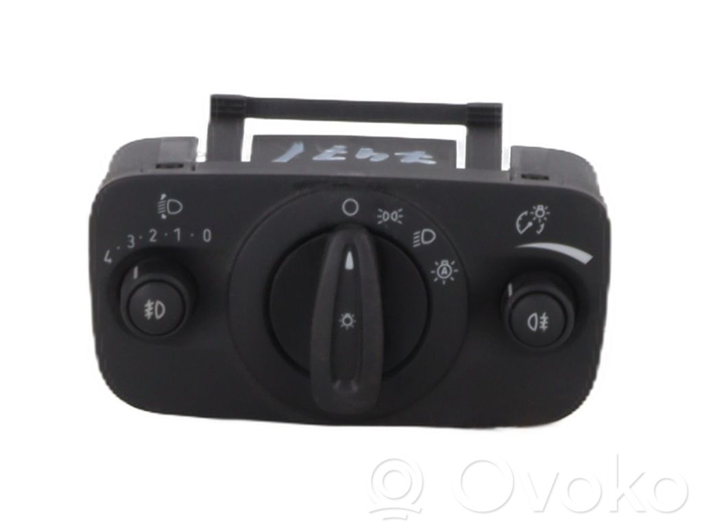 Ford C-MAX II Light switch 