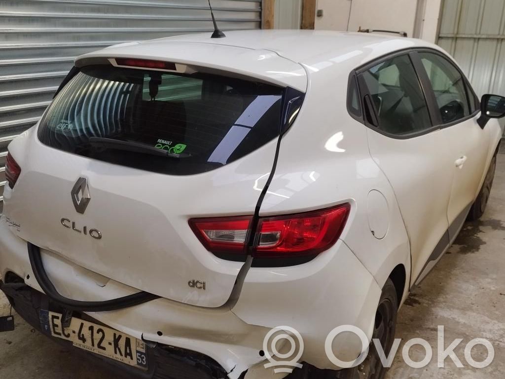 Renault Clio IV Radio antenna 
