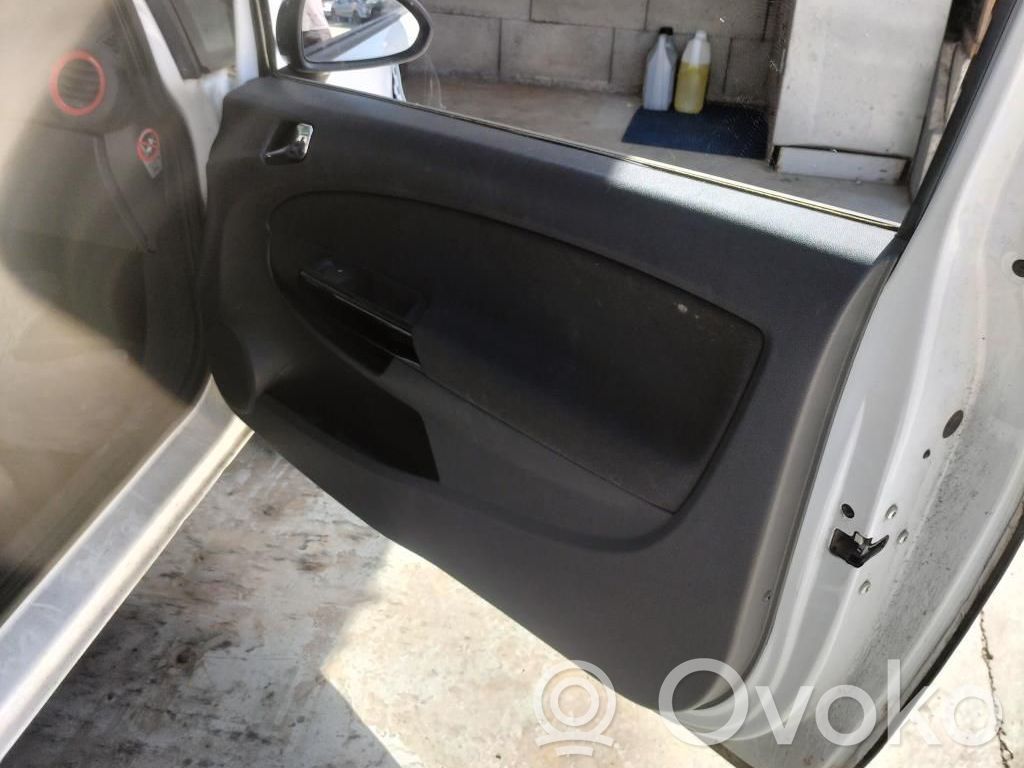 Opel Corsa D Front door lock 