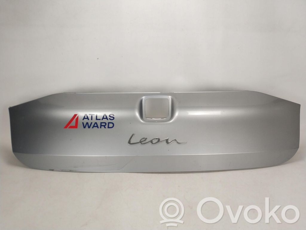 Seat Leon IV Barra de luz de la matrícula/placa de la puerta del maletero 