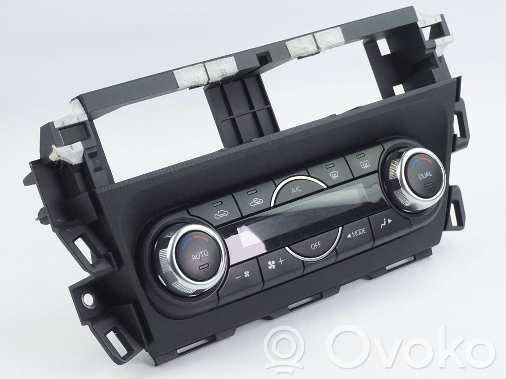Mazda 3 II Climate control unit 