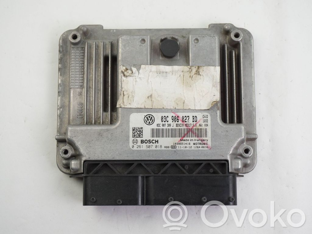 Volkswagen Golf VI Engine control unit/module 
