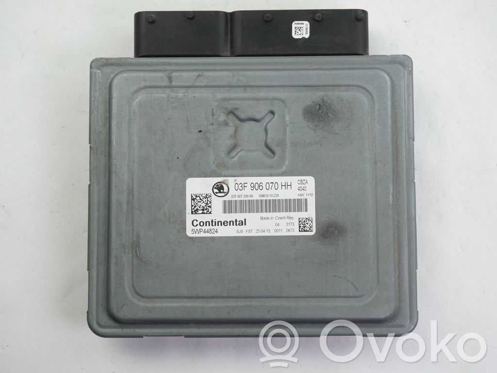 Skoda Fabia Mk2 (5J) Engine control unit/module 