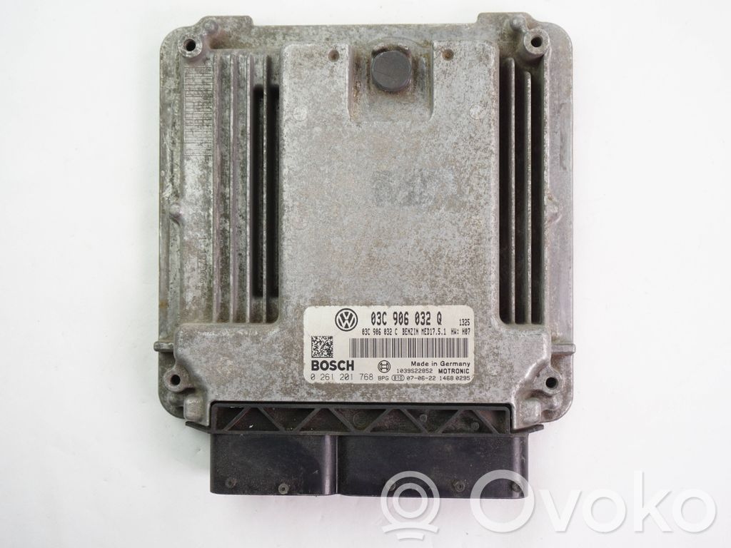 Volkswagen Golf V Engine control unit/module 