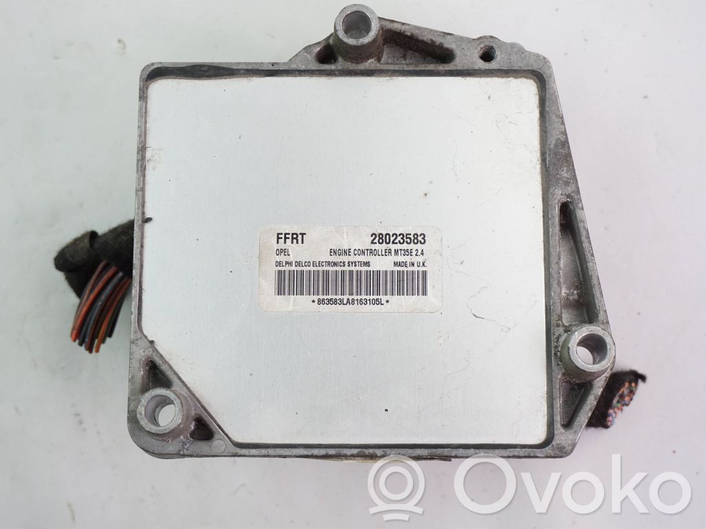 Opel Zafira B Engine control unit/module 