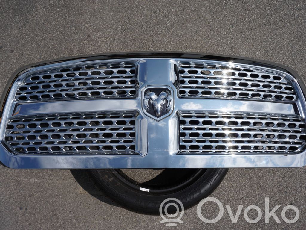 Dodge RAM Front bumper upper radiator grill 