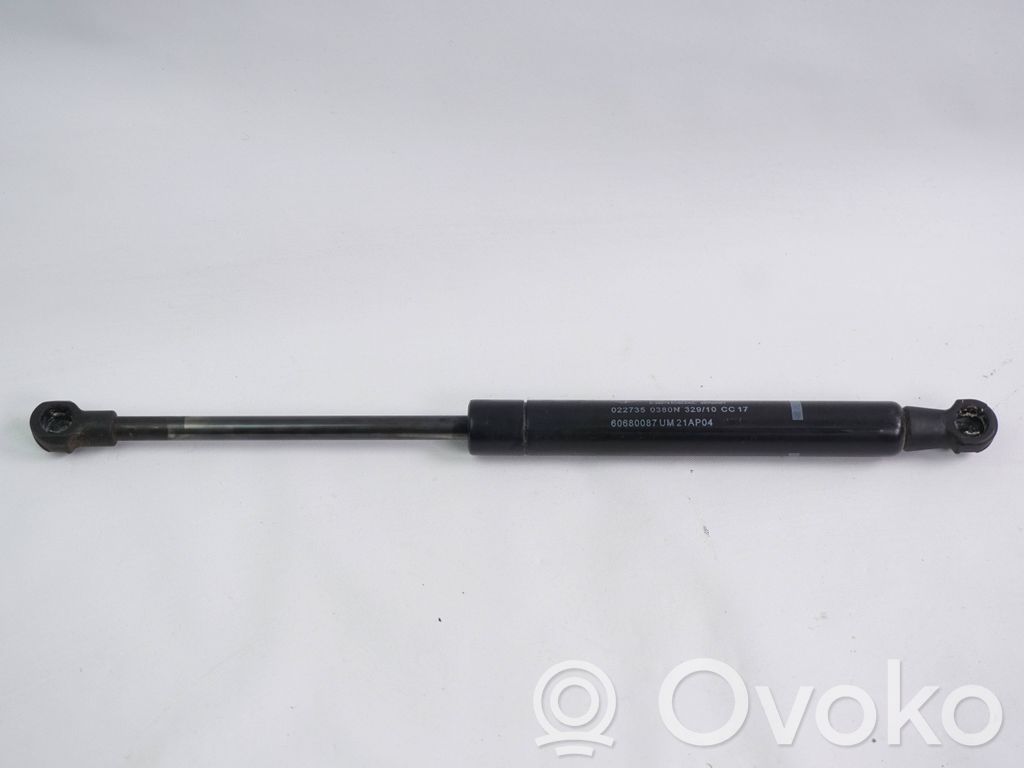 Amortyzator klapy tylnej bagażnika   60680087