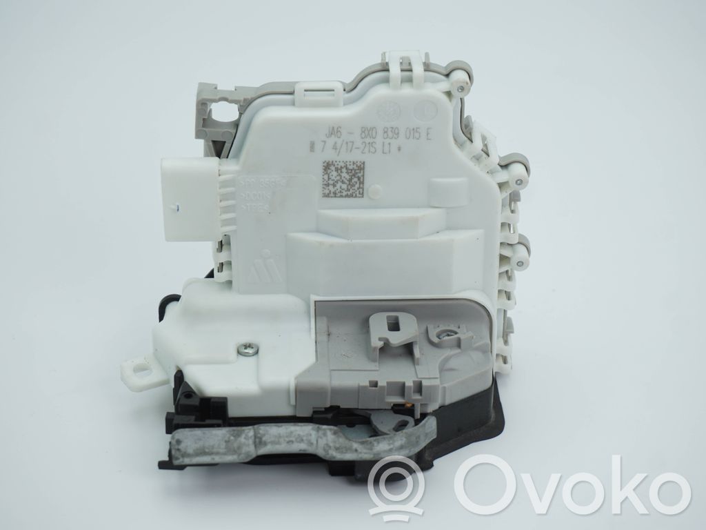 Audi A4 S4 B9 Aizmugurē slēdzene 