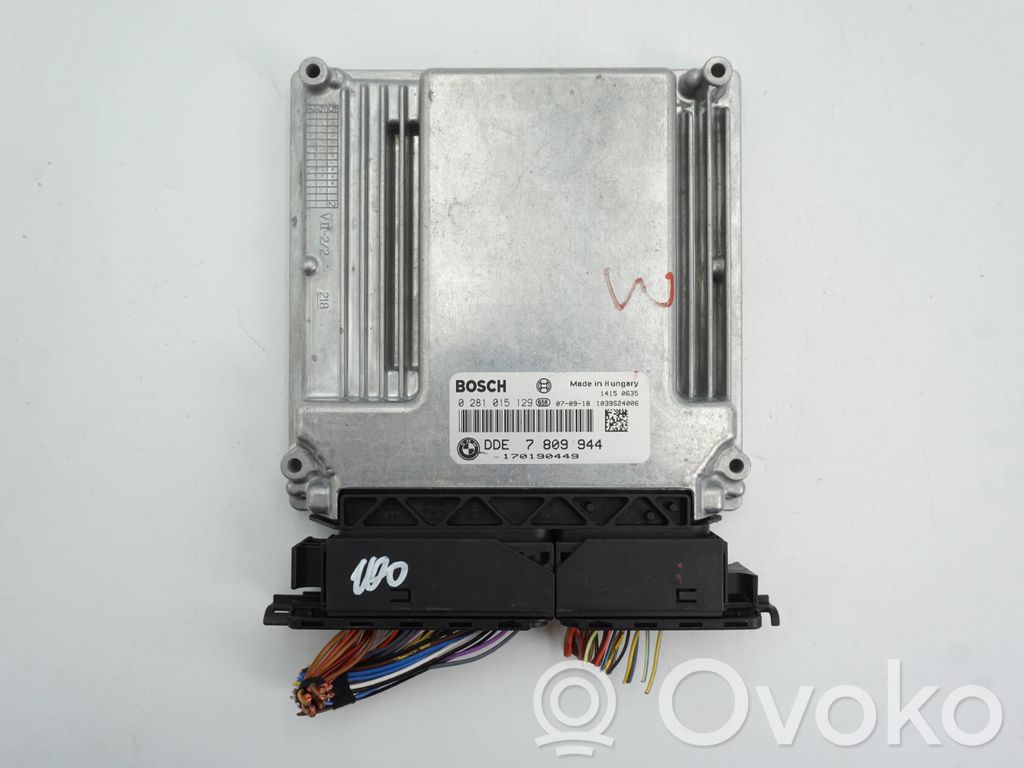 BMW 5 E60 E61 Engine control unit/module 