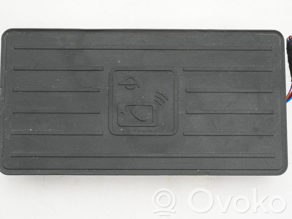 Audi Q4 Sportback e-tron Wireless charging module 