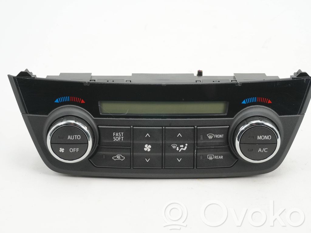 Toyota RAV 4 (XA40) Panel klimatyzacji 