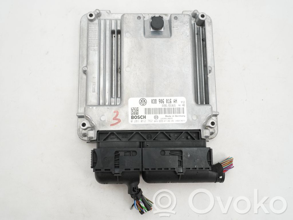 Volkswagen Transporter - Caravelle T5 Sterownik / Moduł ECU 