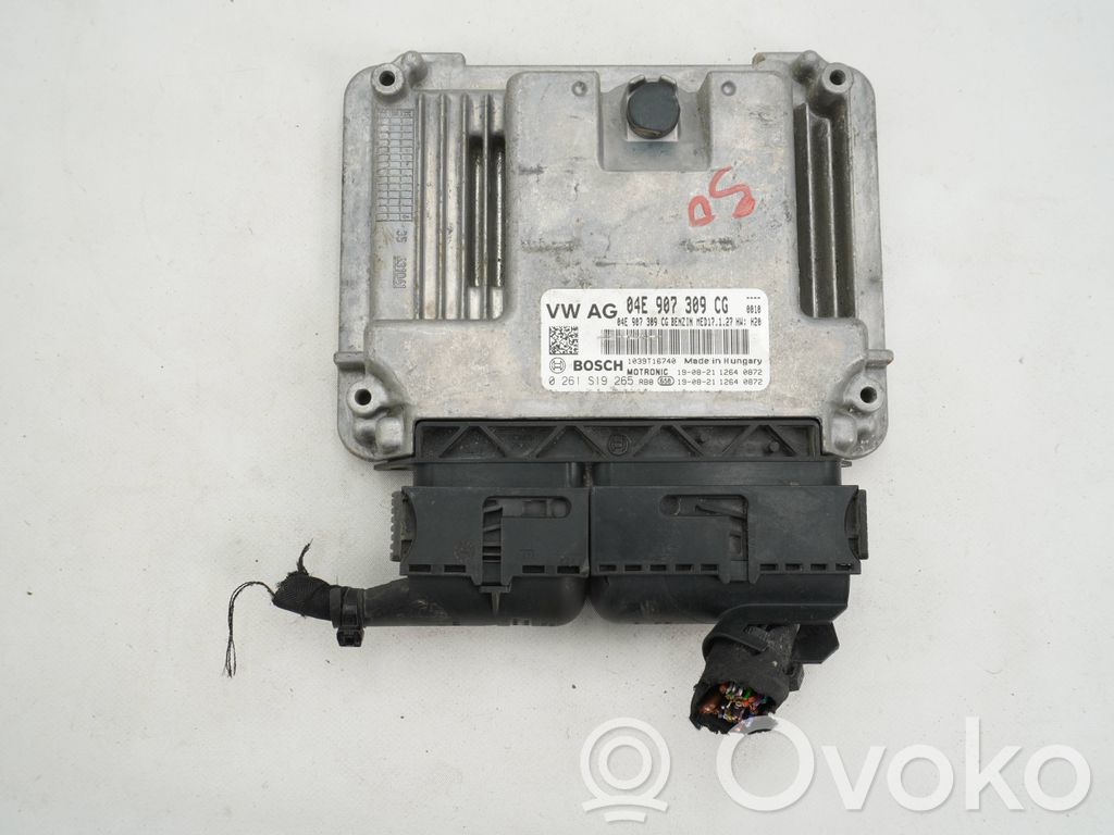 Volkswagen PASSAT B8 Engine control unit/module 