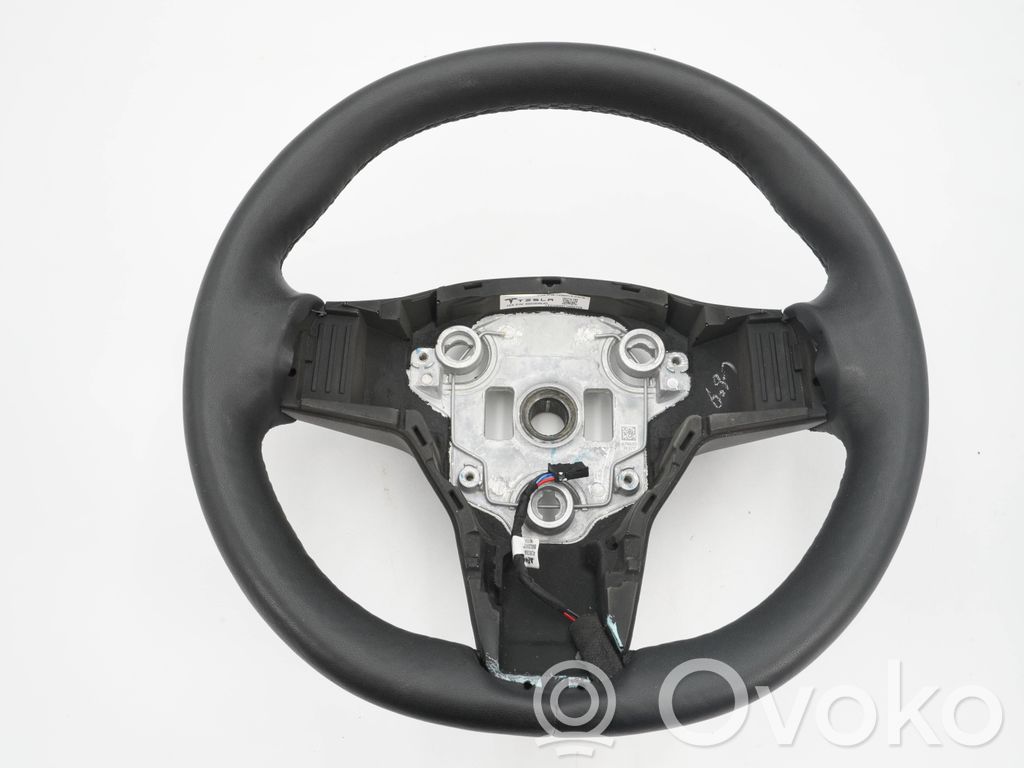 Tesla Model 3 Steering wheel 