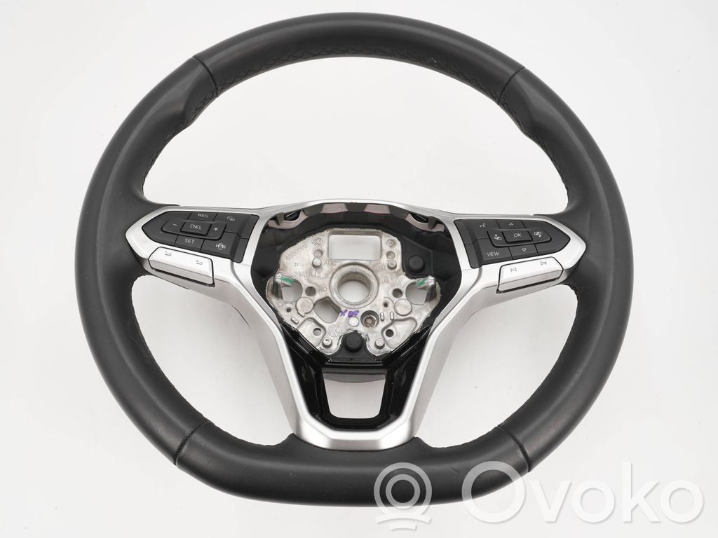 Volkswagen PASSAT B8 Steering wheel 