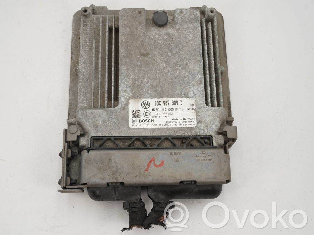 Volkswagen PASSAT B7 Engine control unit/module 
