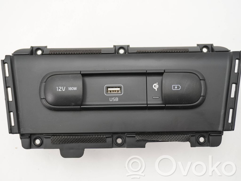 KIA Soul Gniazdo / Złącze USB 