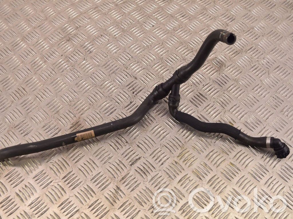 Engine coolant pipe/hose   7526941