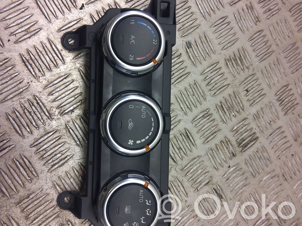 Mazda CX-3 Interior fan control switch 