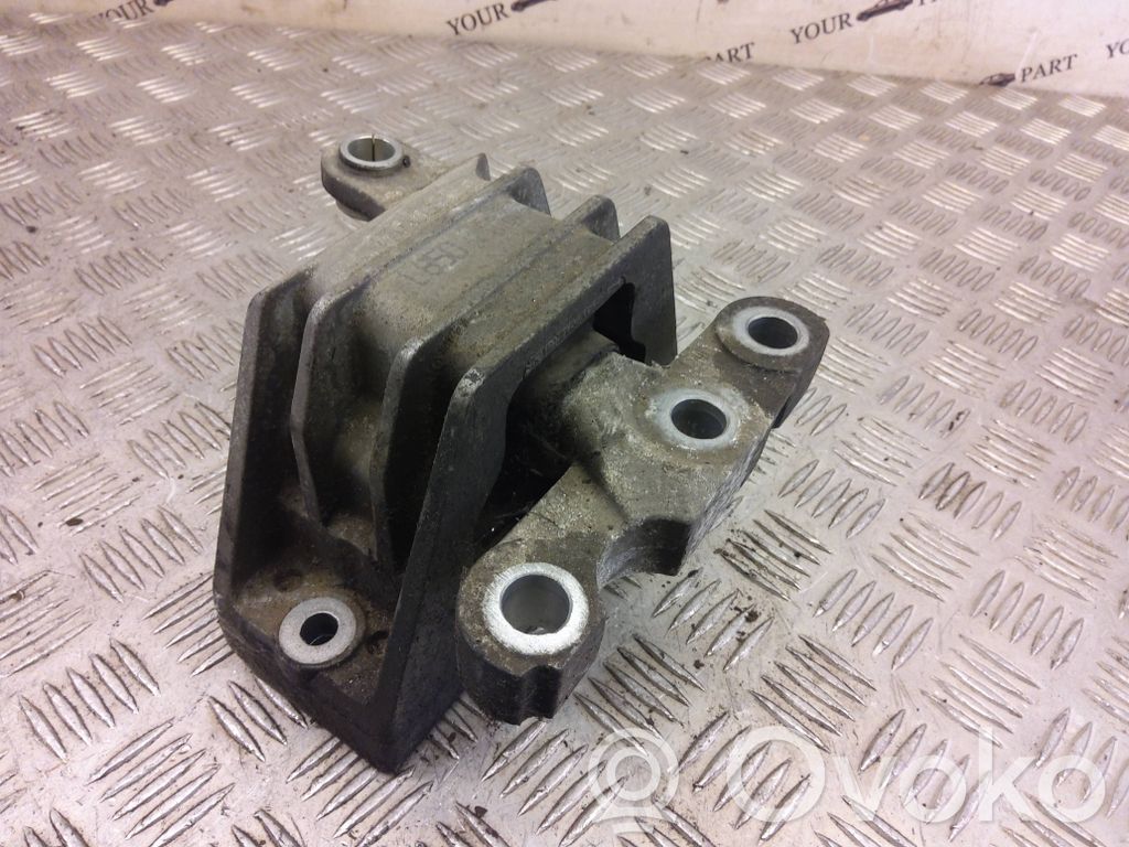 Saab 9-3 Ver2 Engine mount bracket 