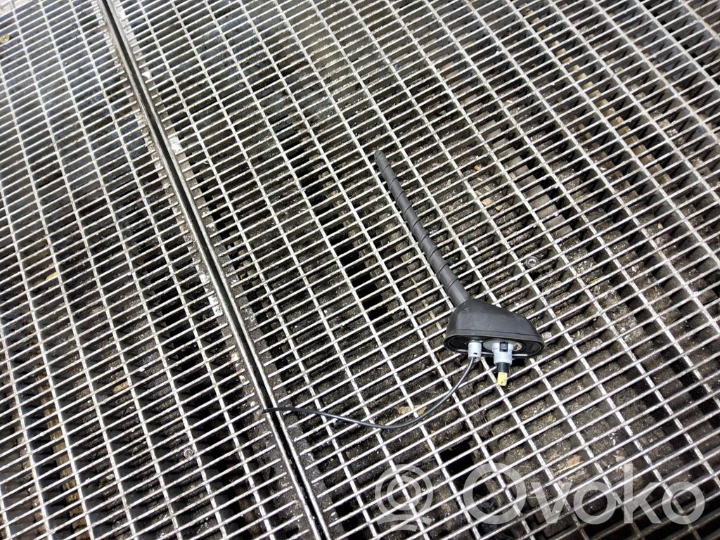 KIA Ceed Radion antenni 