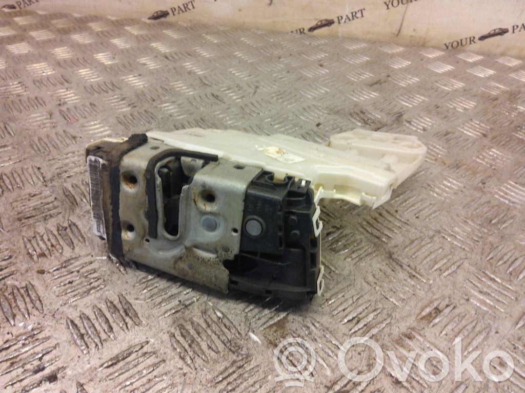 Fiat 500X Zamek drzwi przednich 