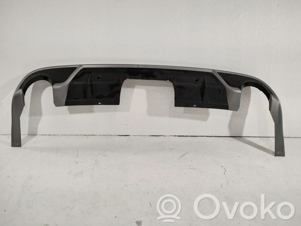 Volvo V40 Apakšējā bampera daļa 