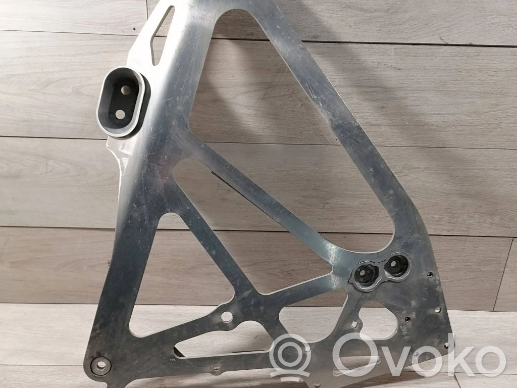 BMW M3 Supporto per montante superiore anteriore 