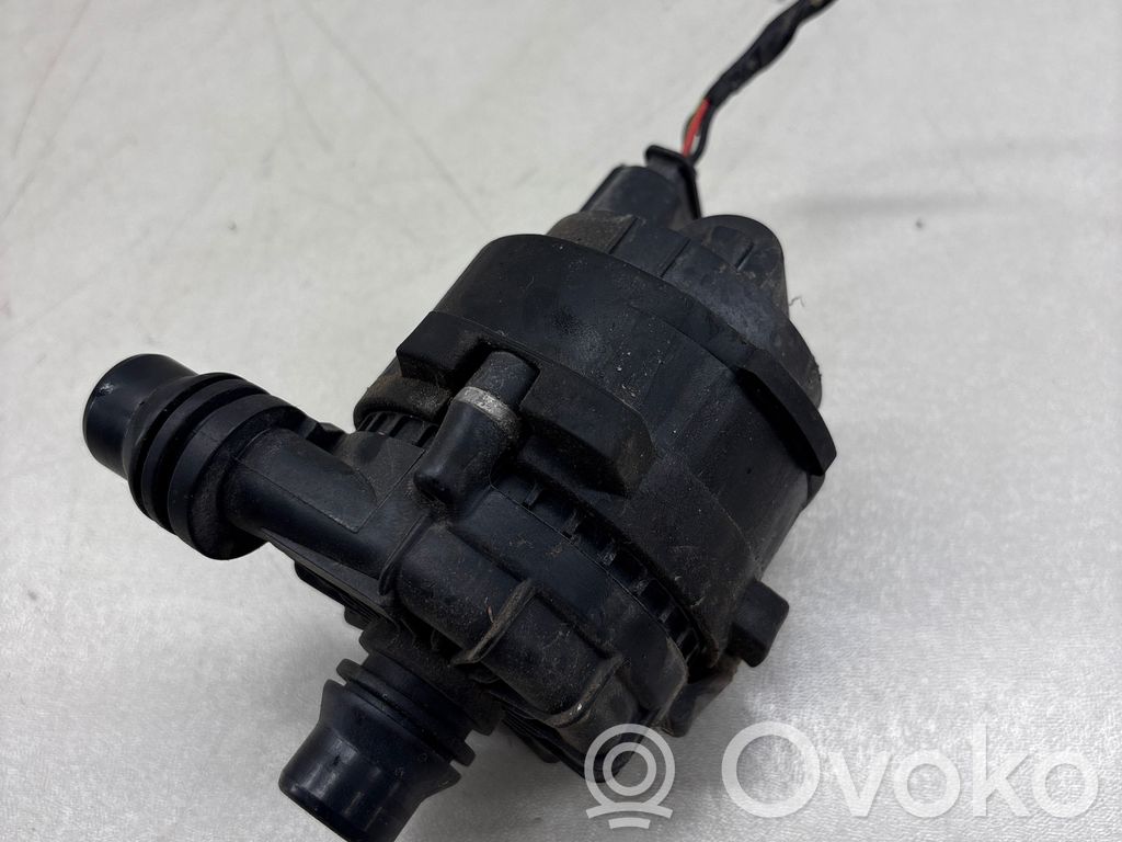 BMW i4 Pompe de circulation d'eau 