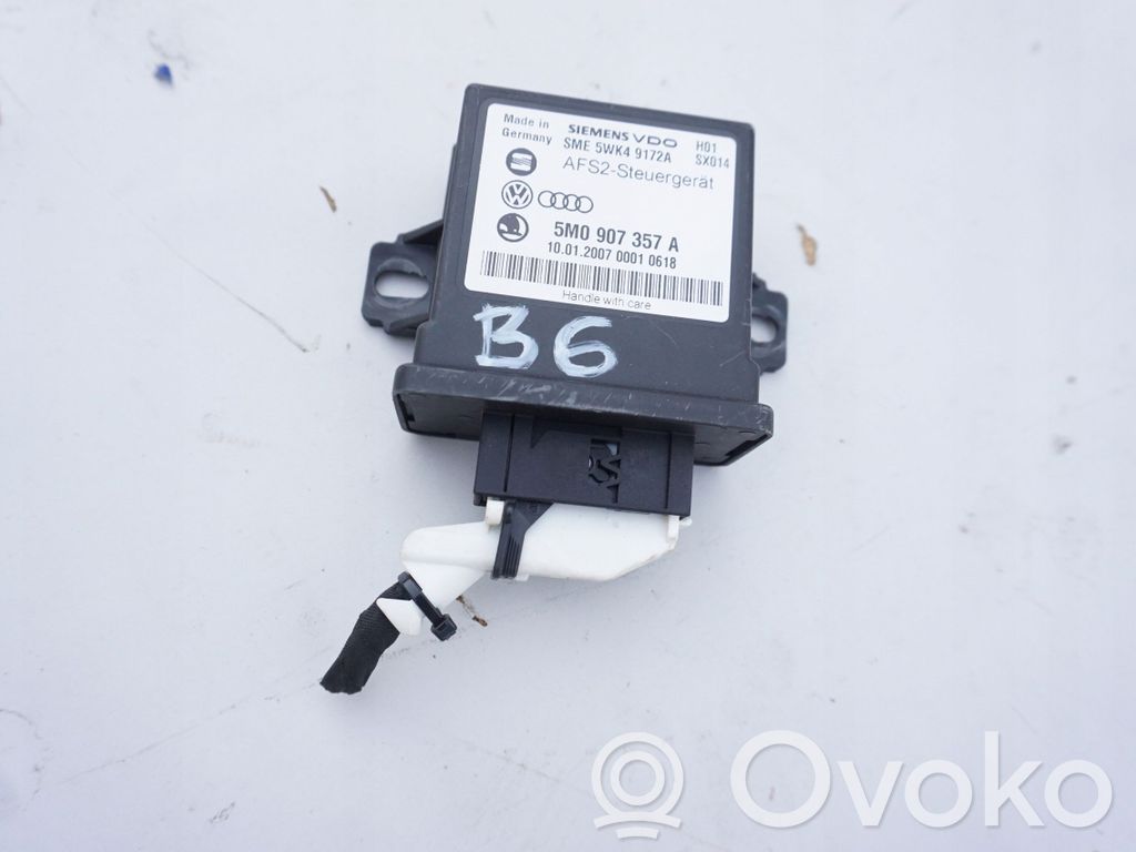 Volkswagen PASSAT B6 Light module LCM 