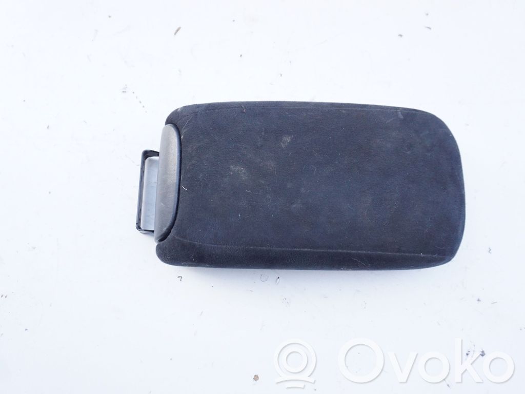 Peugeot 3008 I Armrest 