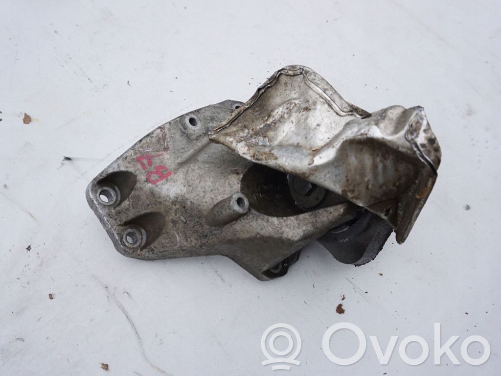Audi A4 S4 B7 8E 8H Traversă cutie viteze 