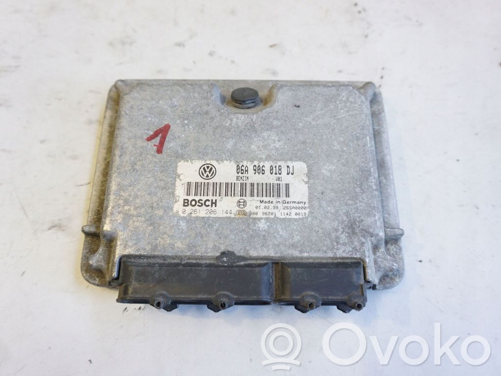 Skoda Octavia Mk2 (1Z) Engine control unit/module 