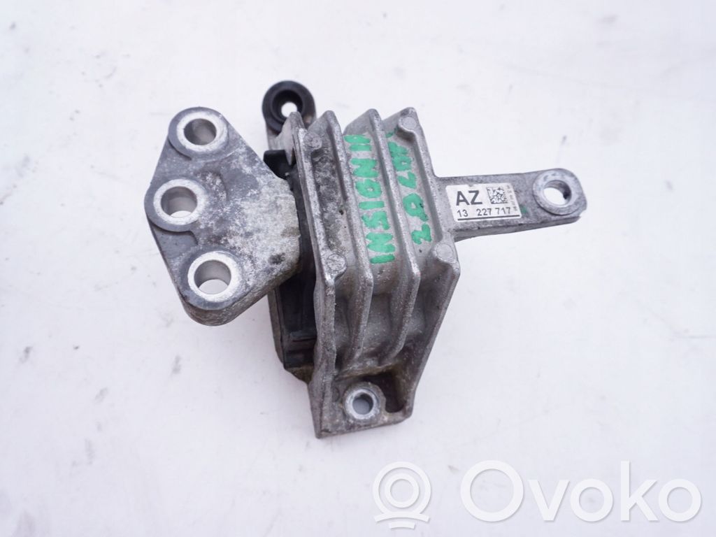 Engine mount bracket   APAPODUSZKA