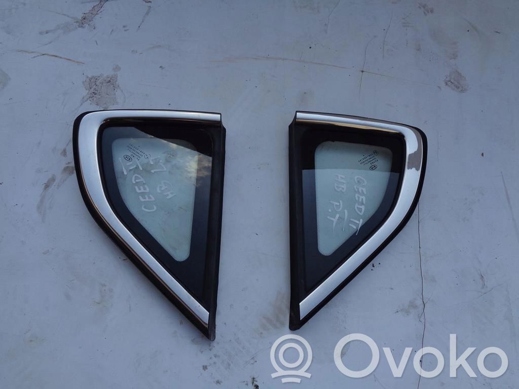 Rear side window   SZYBKA
